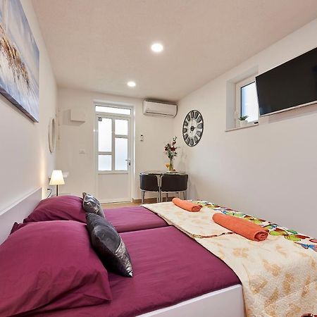 טרוגיר Studio Apartment Bascan מראה חיצוני תמונה