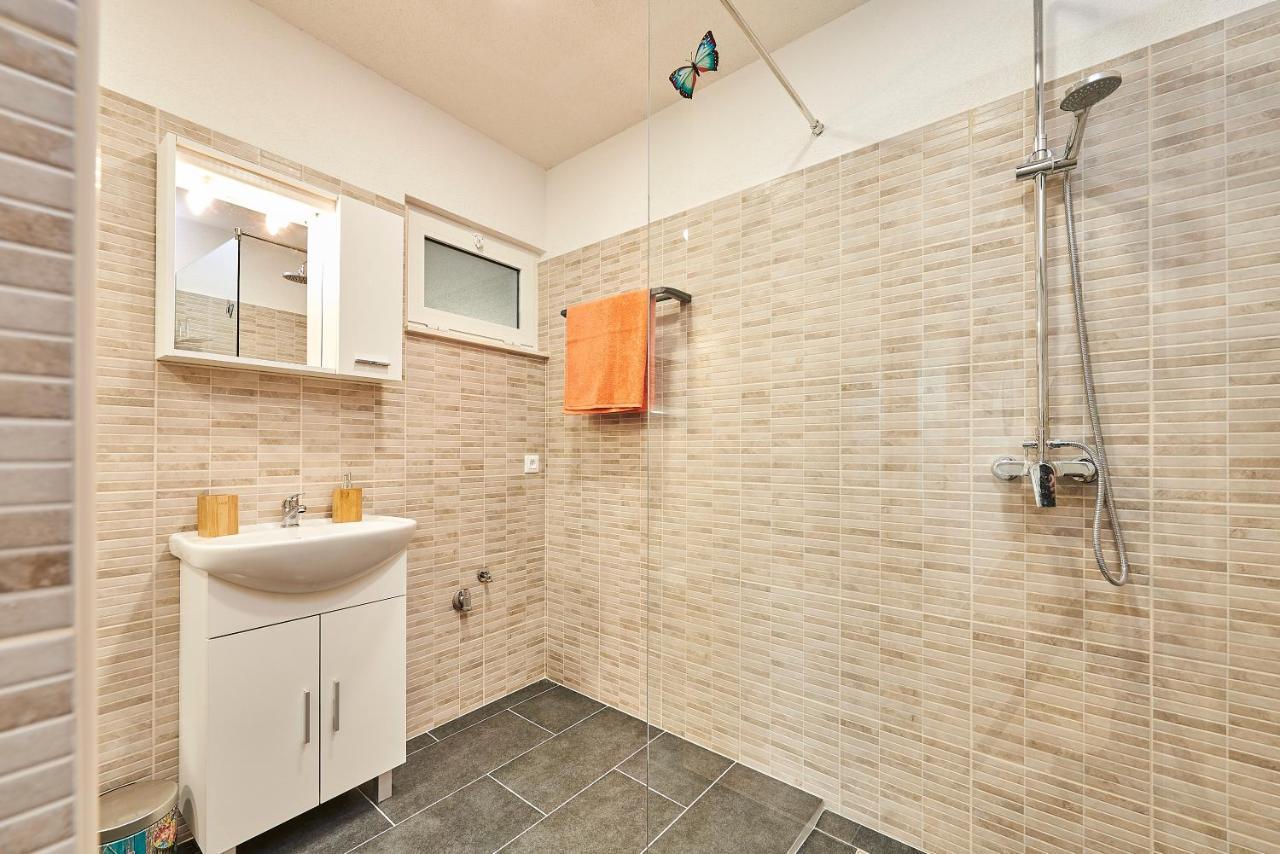 טרוגיר Studio Apartment Bascan מראה חיצוני תמונה