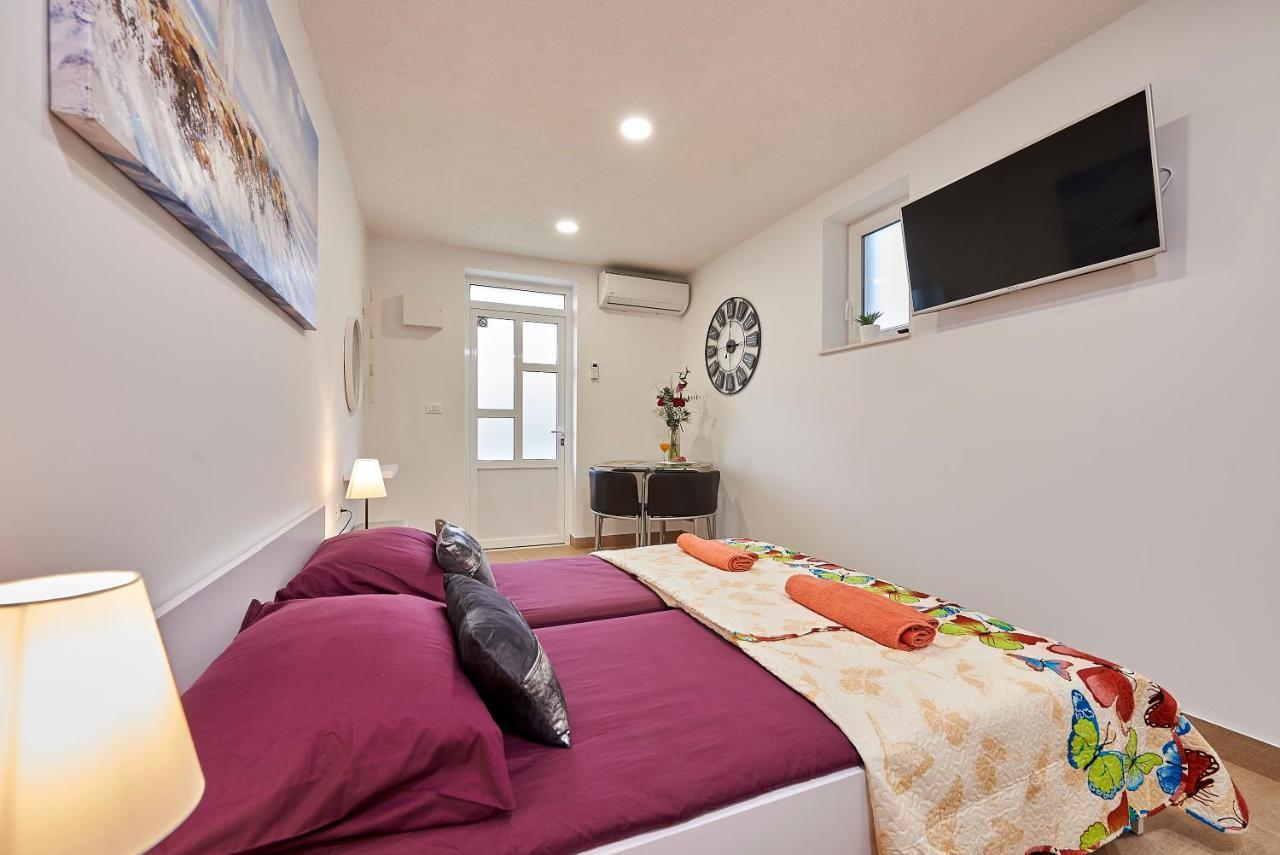 טרוגיר Studio Apartment Bascan מראה חיצוני תמונה