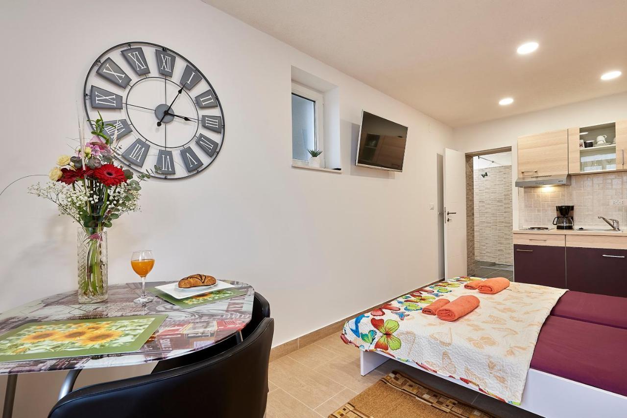 טרוגיר Studio Apartment Bascan מראה חיצוני תמונה